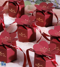 EUROPEAN WEDDING CANDY BOX - HANDBAG DESIGN